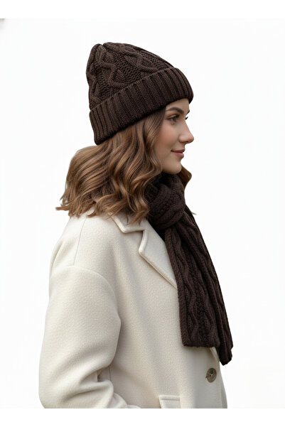 derikem Women's Wool Winter Stylish Knitted Beanie and Scarf Two-Piece Set