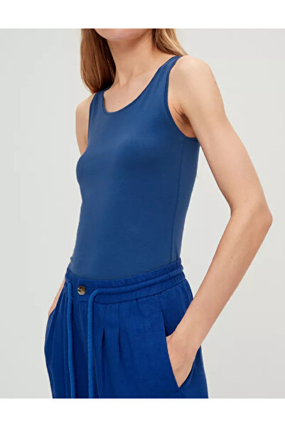 s.Oliver Maiou, Albastru