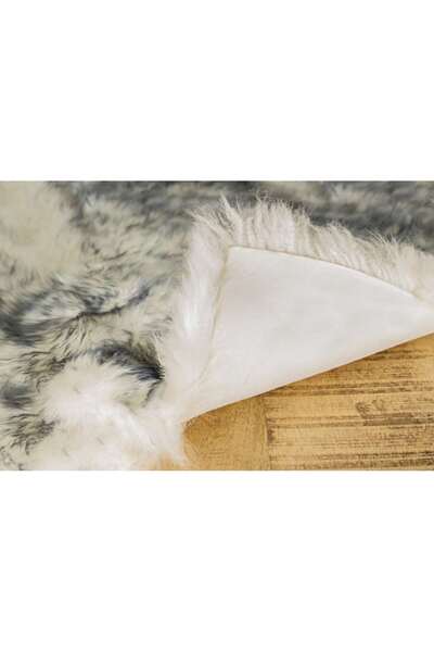 OEM Decorative faux fur rug, white with gray shades, soft, size 45x45 cm.