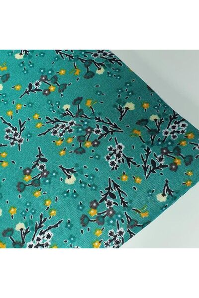 Reiashn Rose patterned prayer shawl