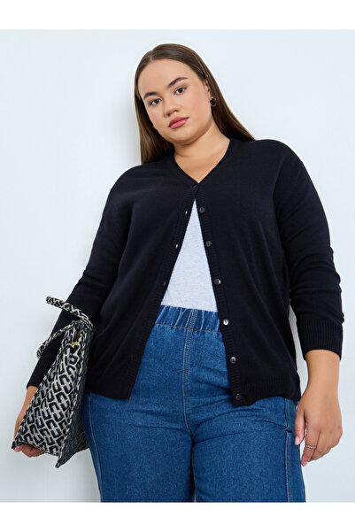 Styli Plus Size Black Knit Cardigan