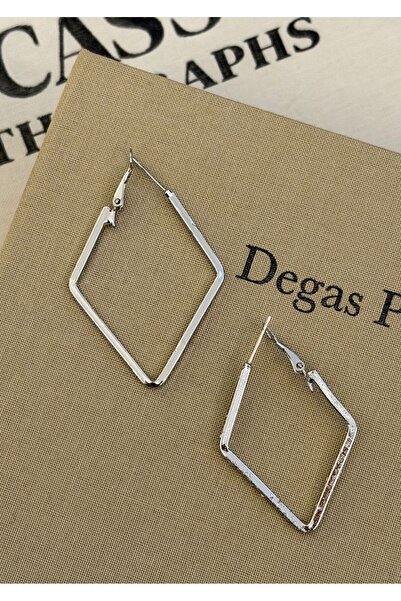 MioArt أقراط نسائية غير متماثلة على شكل رباعية