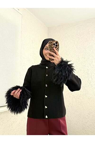 Molly Nelly Kadın Kolları Tüy Detaylı Kalpli Triko Hırka