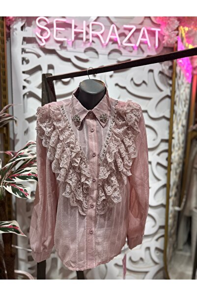 ŞEHRAZAT BUTİK Stylish Shirt with Lace Trim and Ruffles