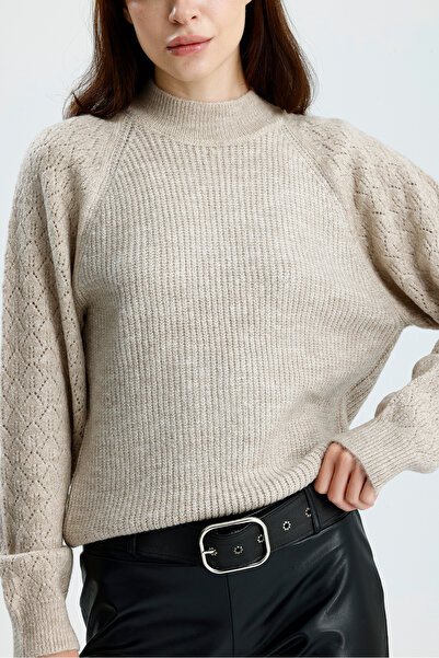Figo Crew Neck Women's Sweater with Sleeve Detail