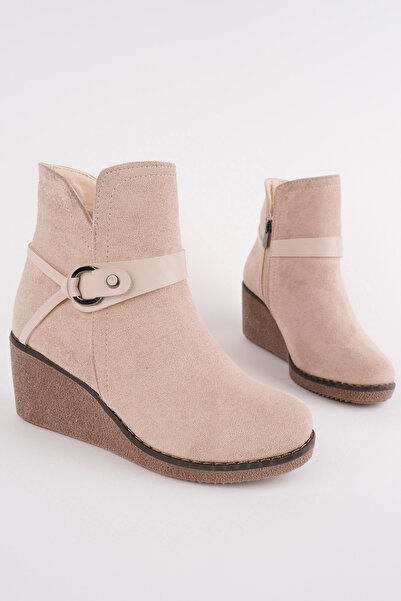 Madam Tarz Μπότες με τακούνι με λεπτομέρεια ζώνης KCl-DL01