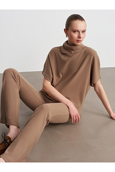 Dilvin 32239 Asymmetrical Cut High Neck Top-Vizon