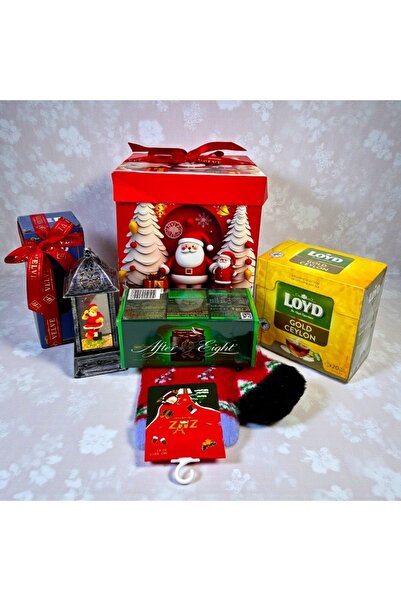 velve Christmas Delight package, lantern, After Eight chocolate, Christmas socks for women, tea, gift box