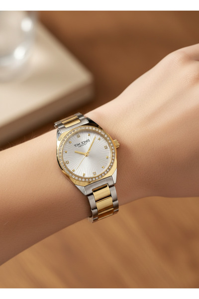 Tom Jones Women's Wristwatch Tj-10055-1