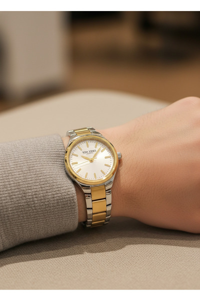Tom Jones Women's Wristwatch Tj-10104-2