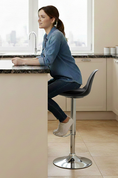 SandalyeDeposu Tesla Krom Ayaklı Bar ve Mutfak Adası Sandalyesi Siyah Sırt Siyah Minder