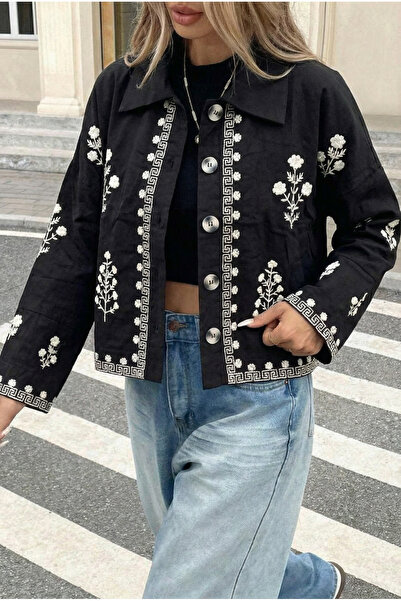 FEMELLE Women's Black Embroidered Buttoned Jacket