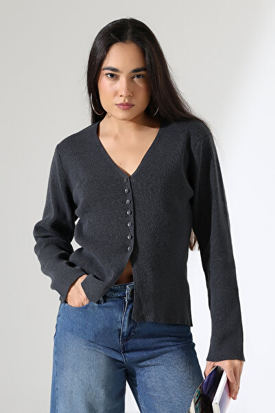 GND Women's Slim Fit Long Sleeve Basic Buttoned Cardigan