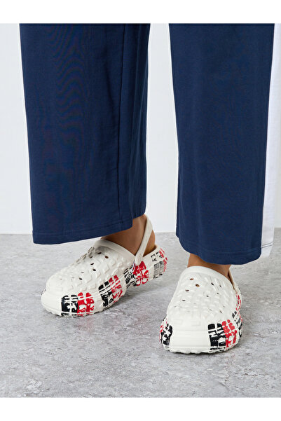 Styli Printed Rugged Sole Strapped Clogs