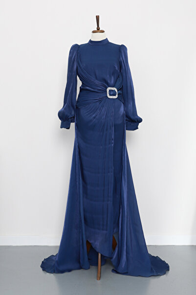 İmajButik فستان سهرة باللون الأزرق الداكن مع تفاصيل حجرية على الجهة الأمامية