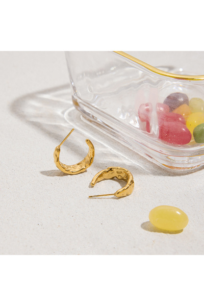 Just Pretty Corner 18K Gold Plated Classic Minimalist Hammer Tone Hoop Earring