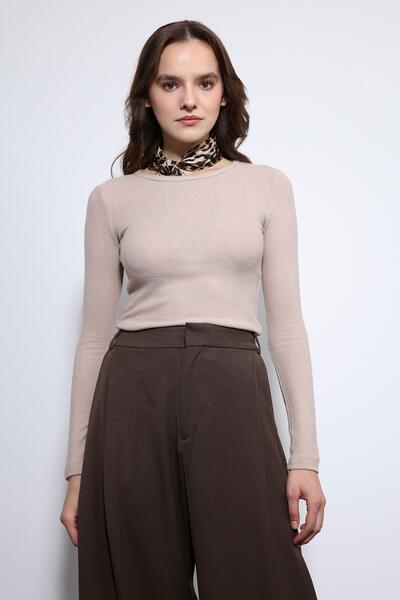 Antioch Beige Basic Long Sleeve T-Shirt