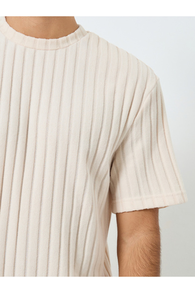 Styli Men Relaxed Fit Knit T-Shirt and Shorts Set