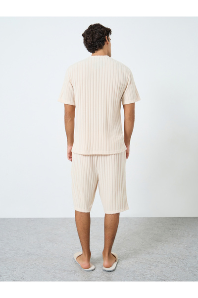 Styli Men Relaxed Fit Knit T-Shirt and Shorts Set