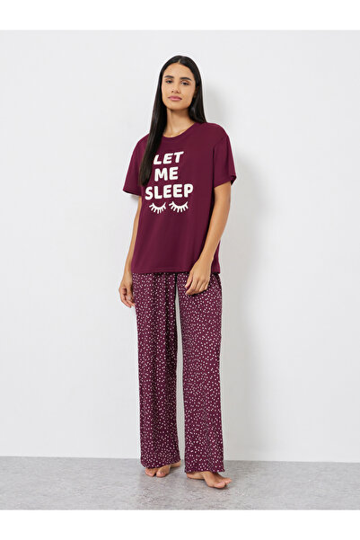 Styli Let Me Sleep Graphic T-Shirt and Spot Print Pyjama Set