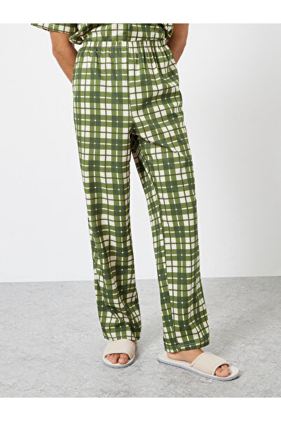 Styli Men Checked Relaxed Fit Shirt and Pyjama Set