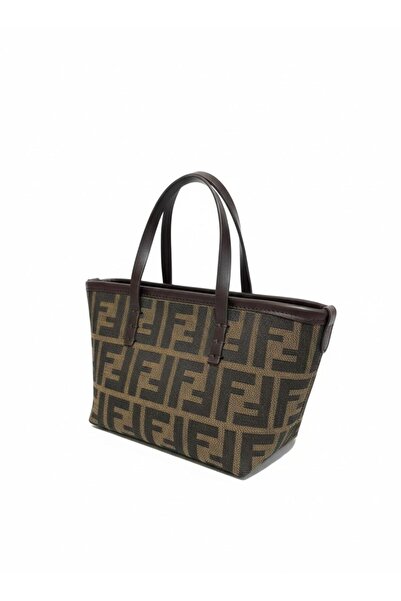 loş Women's leather handbag F, good material and details on all accessories with the letter F, and a long external strap.