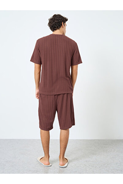 Styli Men Relaxed Fit Knit T-Shirt and Shorts Set