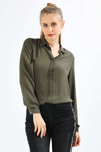 PERA MODA Shirt with Beaded Collar