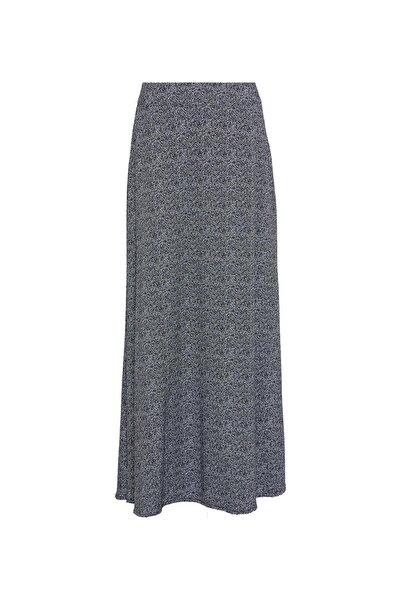 Eight Fashion Women's Crumpled Jacquard Flared Zippered Skirt