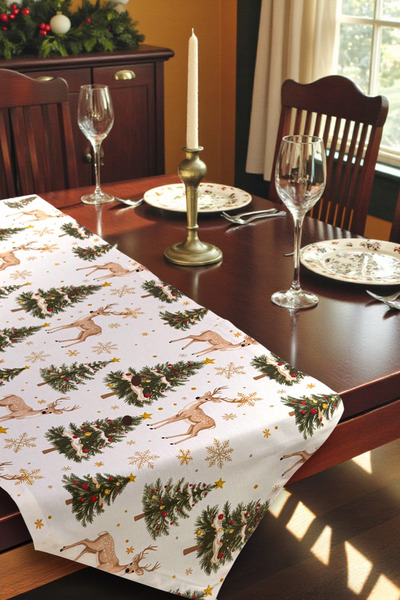 DECOROMA Runner cu model de pin și cerb cu tematică de Anul Nou - Cusut manual