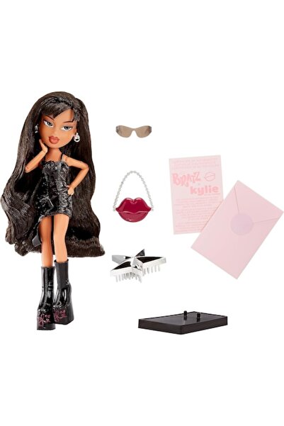 Bratz Păpușă, Kylie Jenner Day Fashion, include poster și accesorii, 28 cm