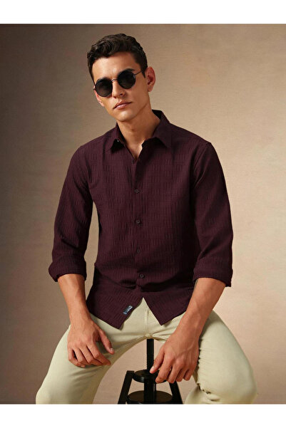 Dennis Lingo By Styli Men Maroon Textured Spread Collar Shirt