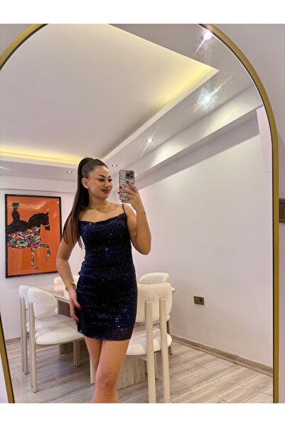 Gamze Ege Fashion Pul payet astarlı sırtı açık elbise