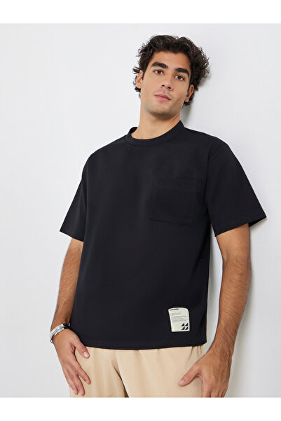 Styli Men Oversized Compact Stretch Heavy Jersey T-Shirt with Badge