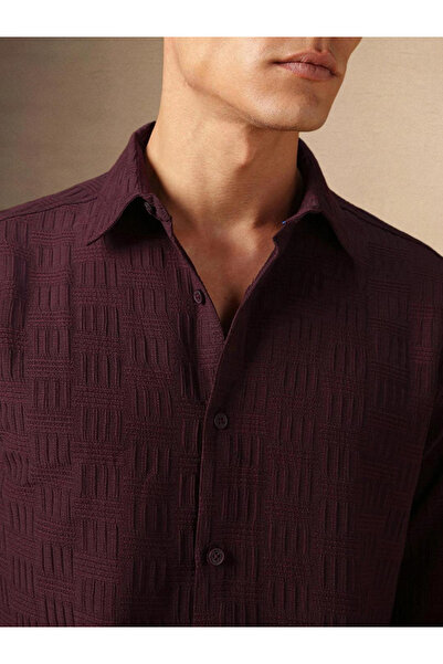 Dennis Lingo By Styli Men Maroon Textured Spread Collar Shirt