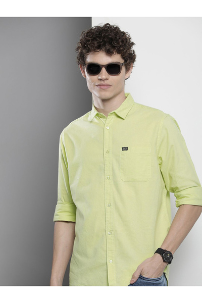 The Indian Garage Co By Styli Men Green Solid Spread Collar Shirt