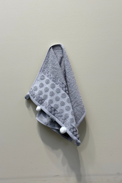 MODONNA Nano Havlu Tutucu Ponponlu