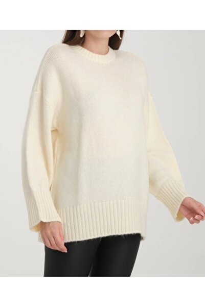 Vaniza Standard Size Crew Neck Oversized Sweater