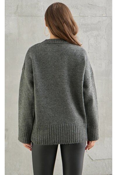 Vaniza Standard Size Crew Neck Oversized Sweater