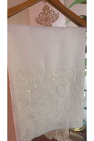 Veil Designer White voile veil with Japanese fabric and white embroidery. Size: 60 * 190