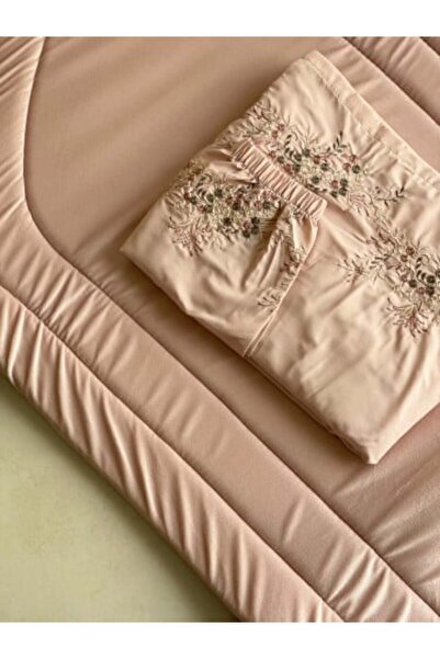 Gerenic Prayer Rug and Sheet Set