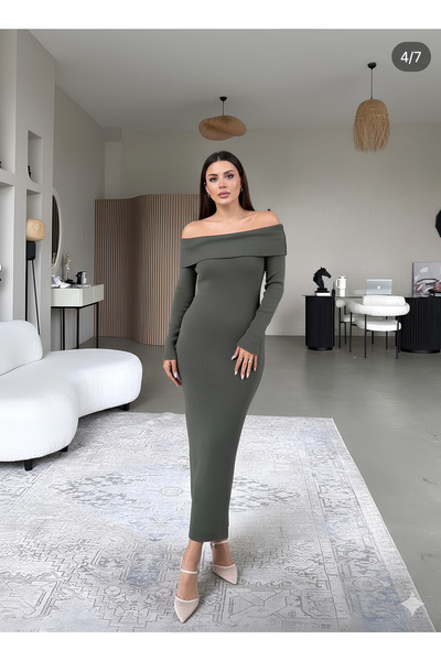 sole stories Women's Madonna Collar Slim Fit Midi Dress