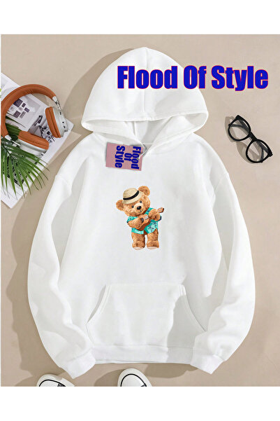 Flood Of Style سويت شيرت أبيض اللون على شكل دمية دب مينيماليست مطبوع بياقة بي...