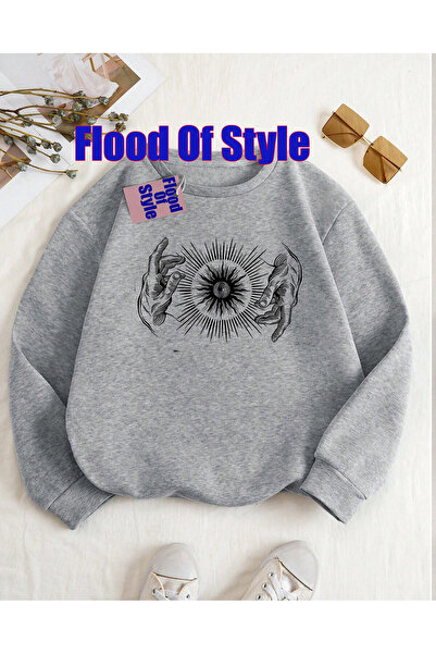 Flood Of Style Swea minimalistă pentru mâini și față, cu gâtul cu imprimeu Bi...