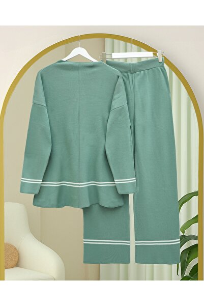 HİJABAYA Σετ πλεκτό με ριγέ φούστα και μανίκια