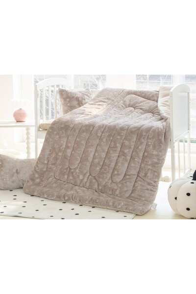 sadir Asil Baby Bedding Set, 4 Pieces, Velvet