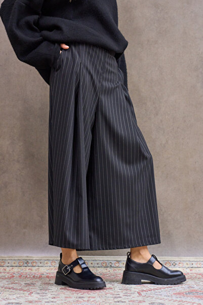 KÜÇÜĞÜM BUTİK Black Striped Polyviscose Pleated Trousers