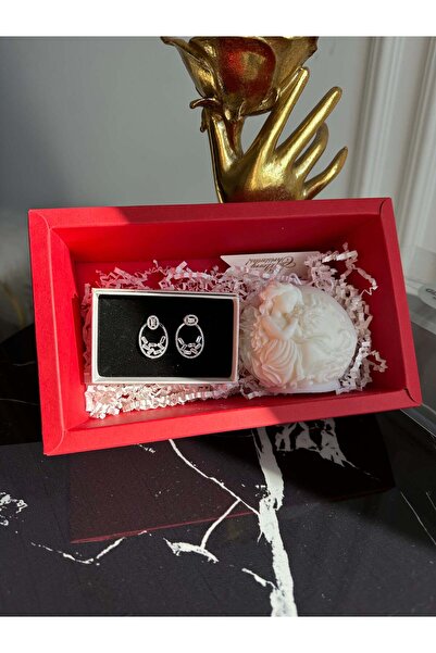 Glamadea Christmas Gift Set – 2-in-1 White Gold-Plated Zirconia Earrings & Soy Candle