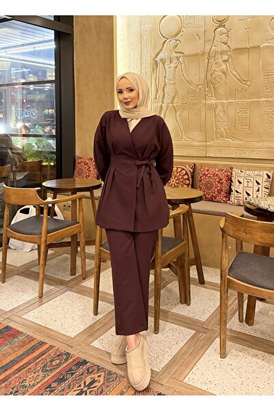 RİELLA İliza Model Yan Bağlamalı Pantolonlu Takım