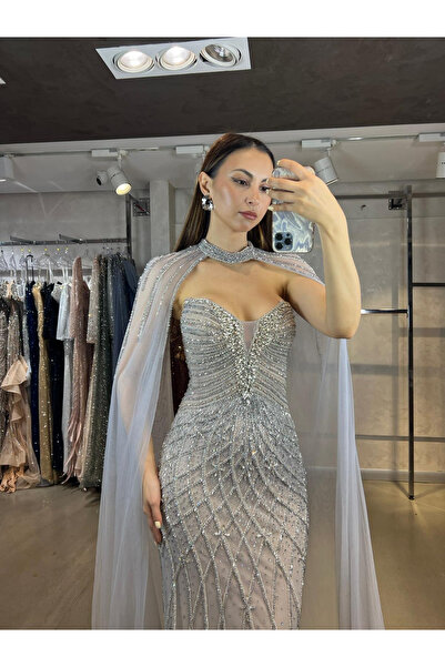 Hanımefendi Giyim Işıltılı ve Pelerinli Balık Model Abiye Elbise